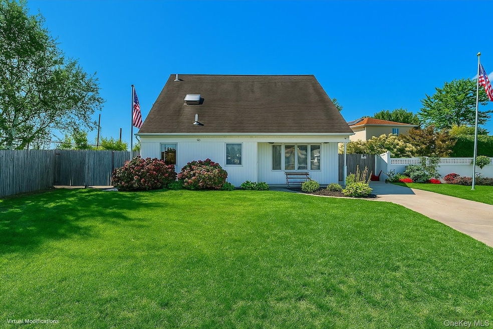 31 Parente Ln N, Island Park, NY 11558 - photo 1