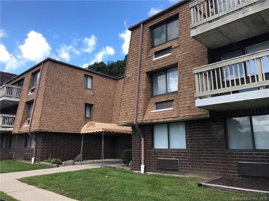The Lions Condominium Complex - Convenient to ever