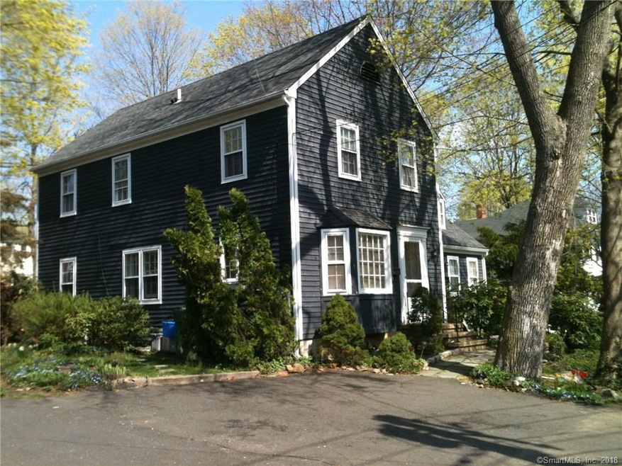 62 Hoyt St, New Canaan, CT 06840 - photo 1