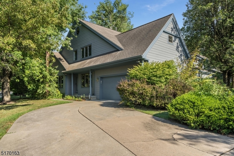 1 Woodstream Ct, Lambertville, NJ 08530 - photo 1