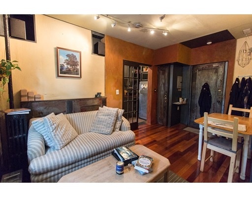 10 Jamaicaway Ct unit 4, Jamaica Plain, MA 02130 - photo 1