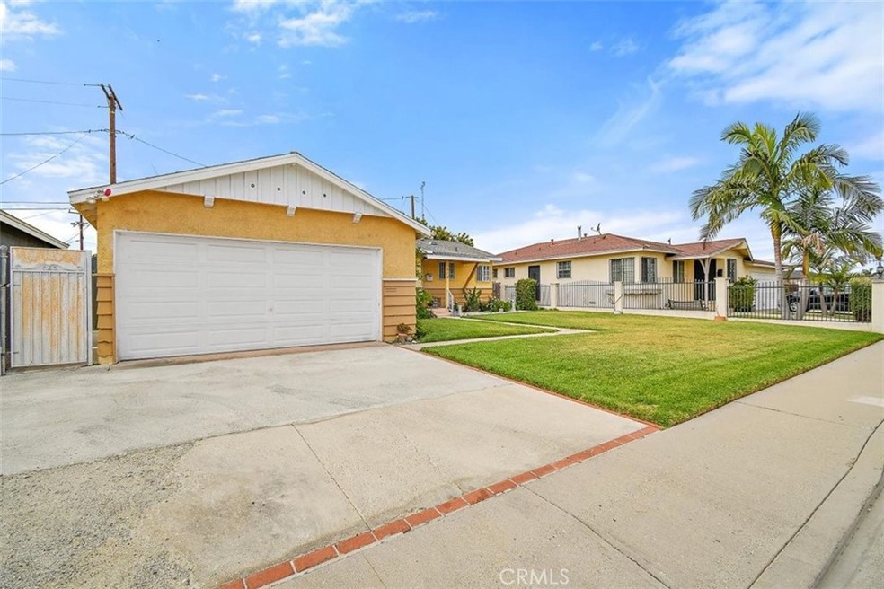 1014 W 137th St, Compton, CA 90222 - photo 1