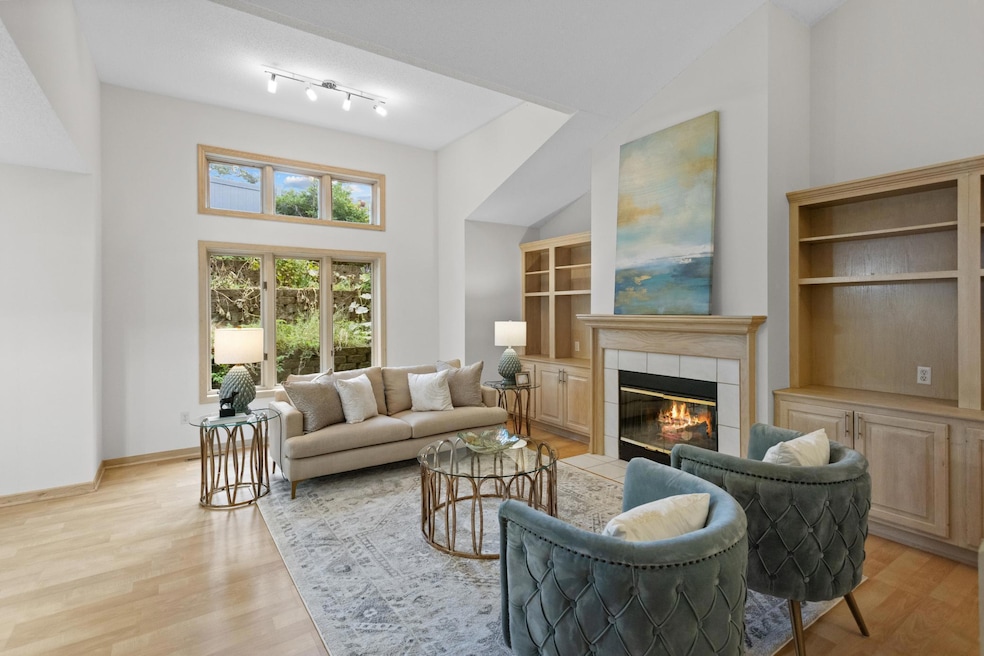 2260 Sherwood Ct, Hopkins, MN 55305 - photo 1