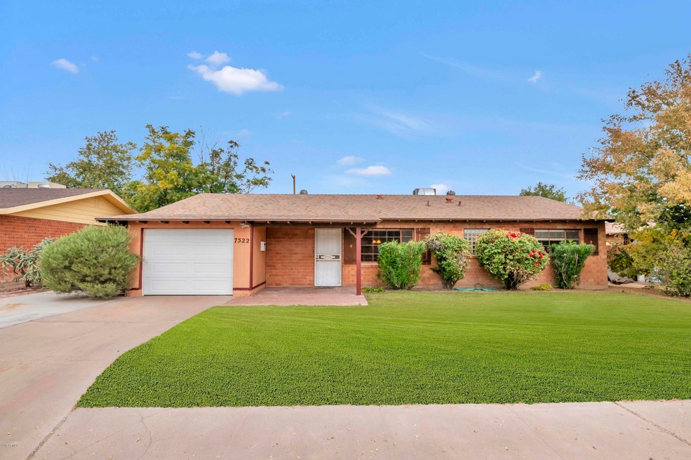 Great curb appeal!