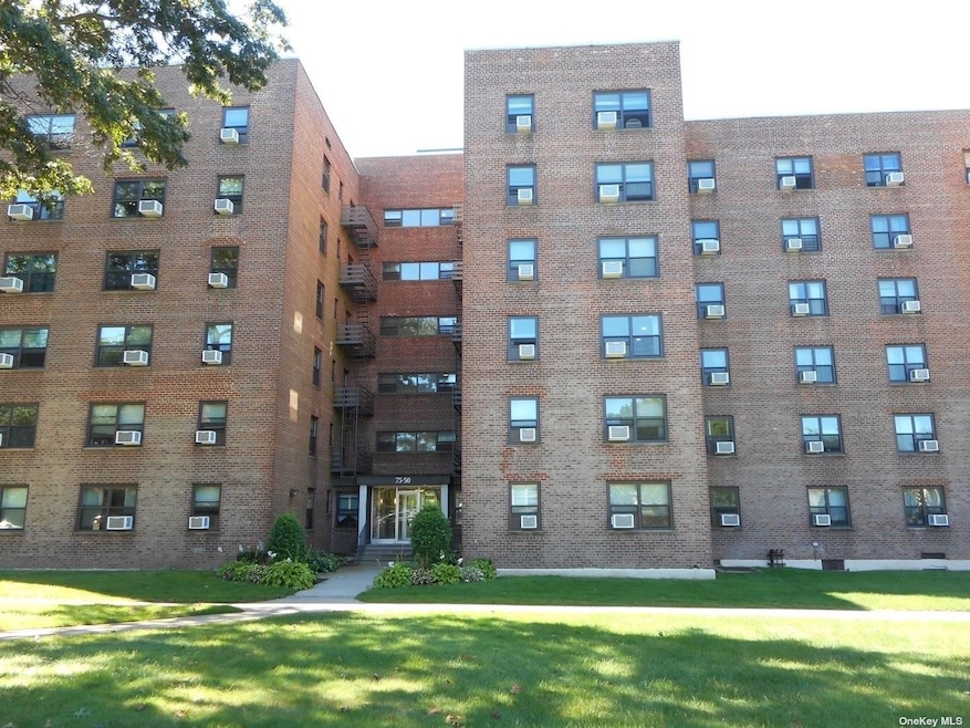 Sold $330,000 • Co-Listing Agent