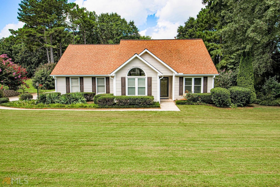 11 Pecan Lake Dr