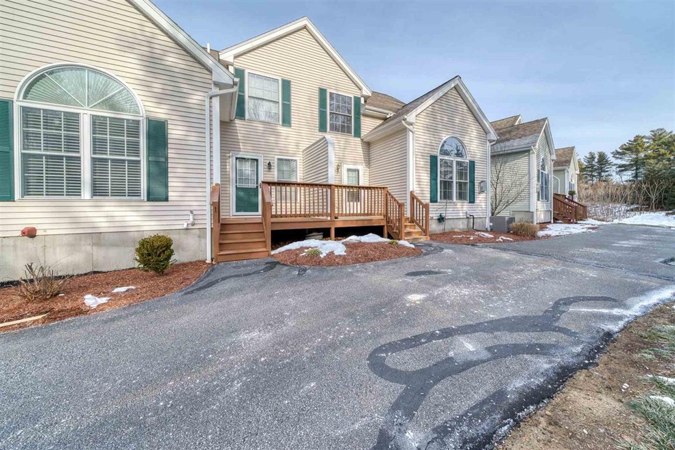 3 Cascade Cir, MerriMacK, NH 03054 - photo 1