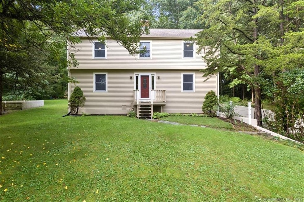 Welcome to 371 Grove Beach Rd. N