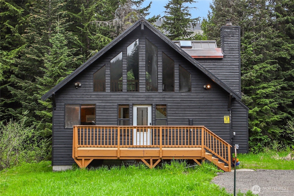 1051 Yellowstone Rd, Snoqualmie Pass, WA 98068 - photo 1