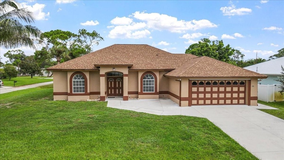 574 Alamanda Ave, Sebastian, FL 32958 - photo 1