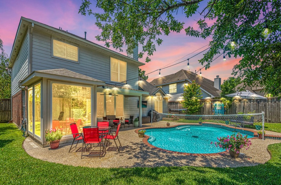 8902 Path Green Dr, Houston, TX 77095 - photo 1