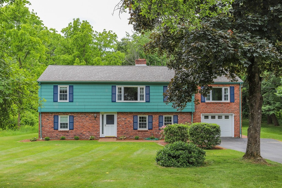 18 Ballardvale Rd, Andover, MA 01810 - photo 1