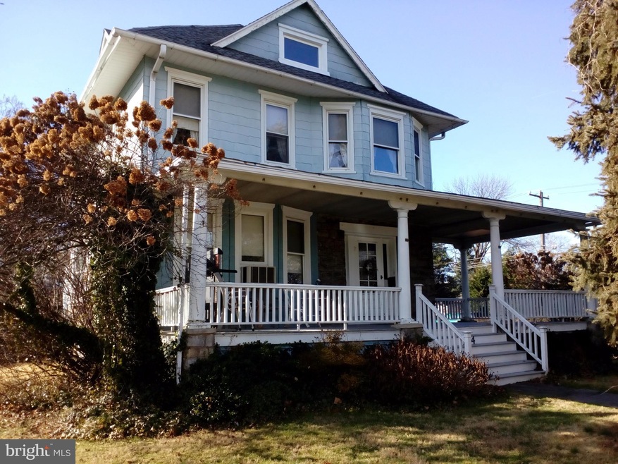 124 W Winona Ave, Norwood, PA 19074 - photo 1