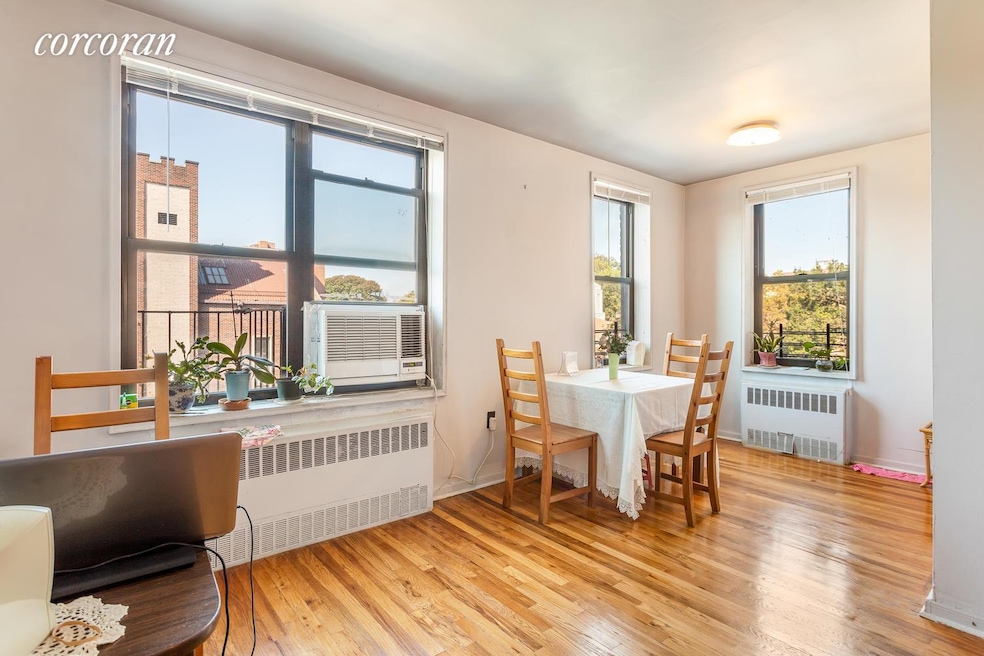 38-15 149th St unit 3U, Flushing, NY 11354 - photo 1