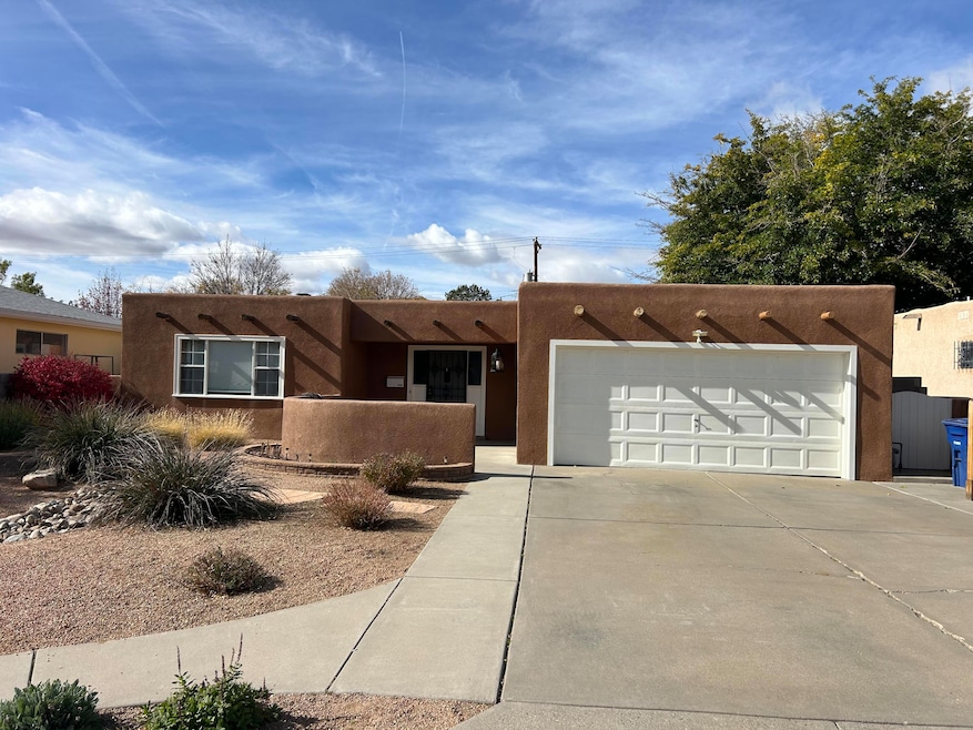 1325 Glorieta St NE, Albuquerque, NM 87112 - photo 1