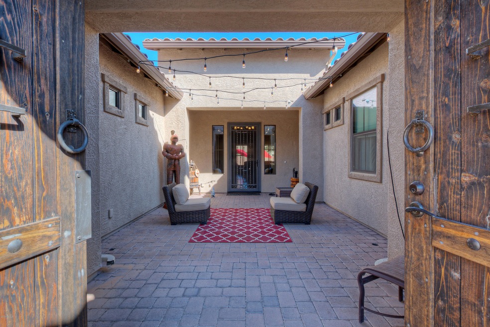 3110 E Lo-002-14-Entryway-MLS_Size