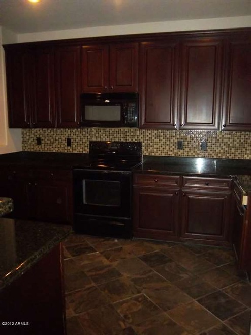 Beautifully Upgraded Kitchen
