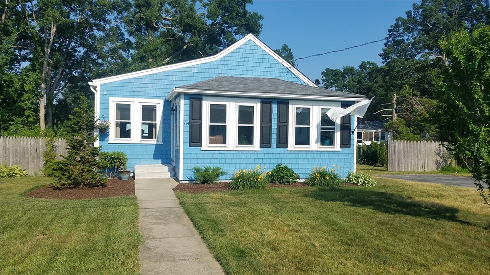 64 Wilbur Ave, Warwick, RI 02889 - photo 1