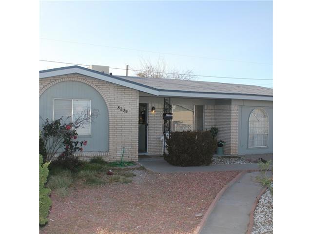 8209 Broadway Dr, El Paso, TX 79915 - photo 1