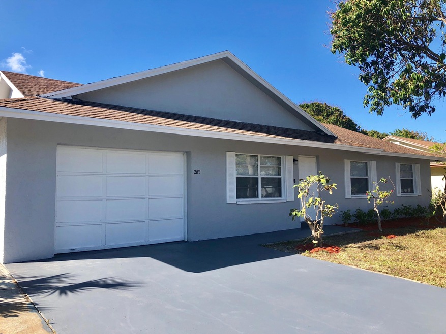 209 N Sequoia Dr