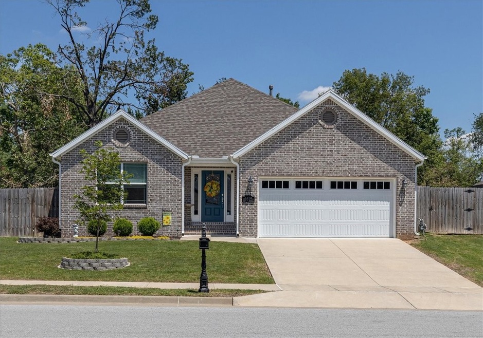 1615 S 11th Place, Rogers, AR 72756 - photo 1