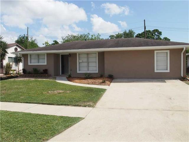 Photo. Newly shored...Nice New Stucco front..Come