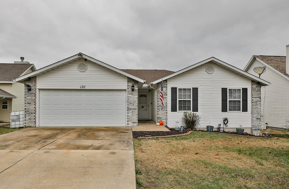 130 Pickett Ridge Ct, Kirbyville, MO 65679 - photo 1