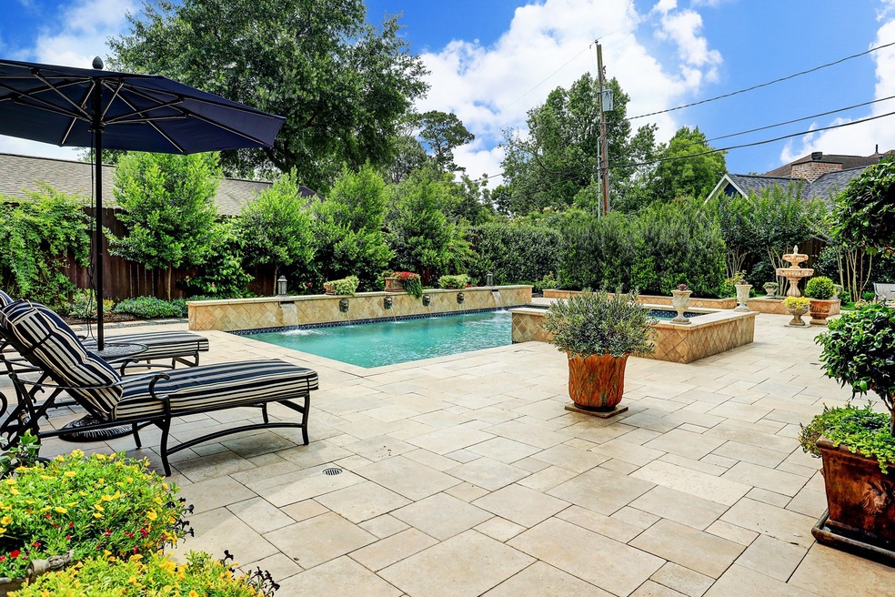 1627 Latexo Dr, Houston, TX 77018 - photo 1