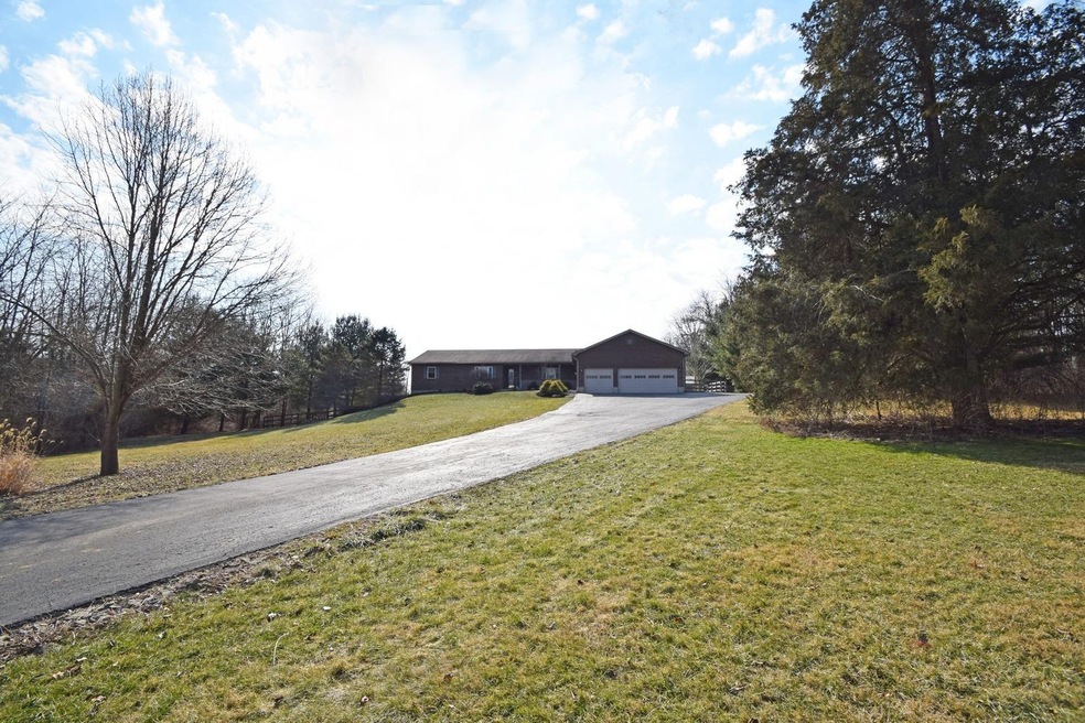 3555 Lucas Rd, Blanchester, OH 45107 - photo 1