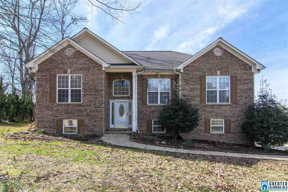 Welcome to this stunning home off 78 in Leeds only