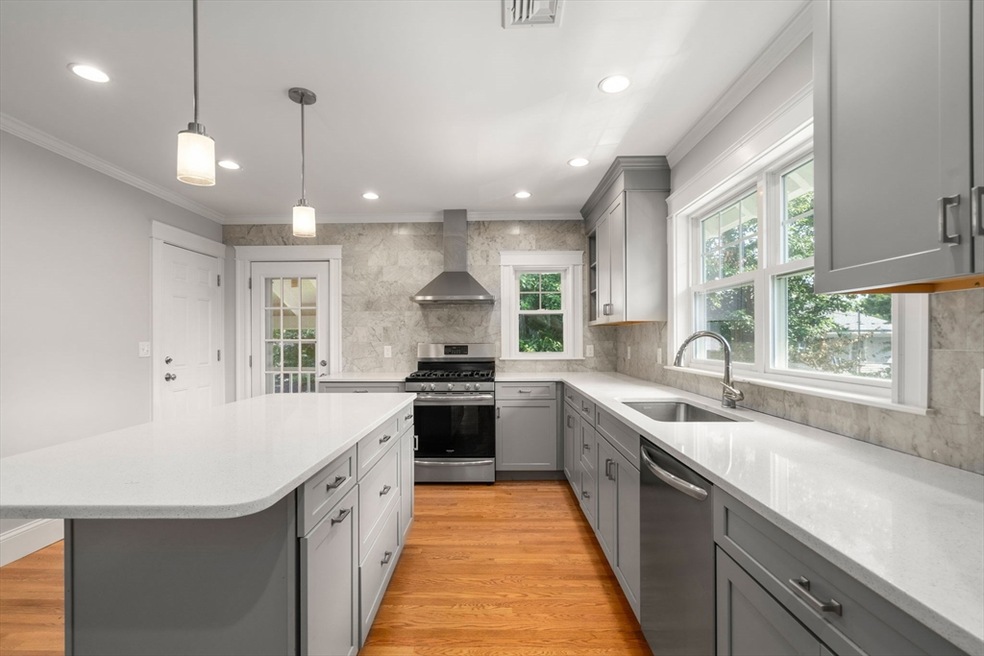 21 Brandon Rd unit 2, Milton, MA 02186 - photo 1