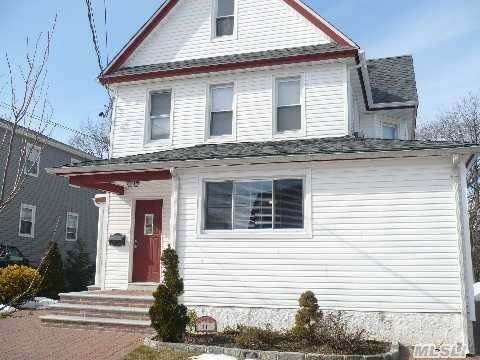 31 1st Ave, East Rockaway, NY 11518 - photo 1