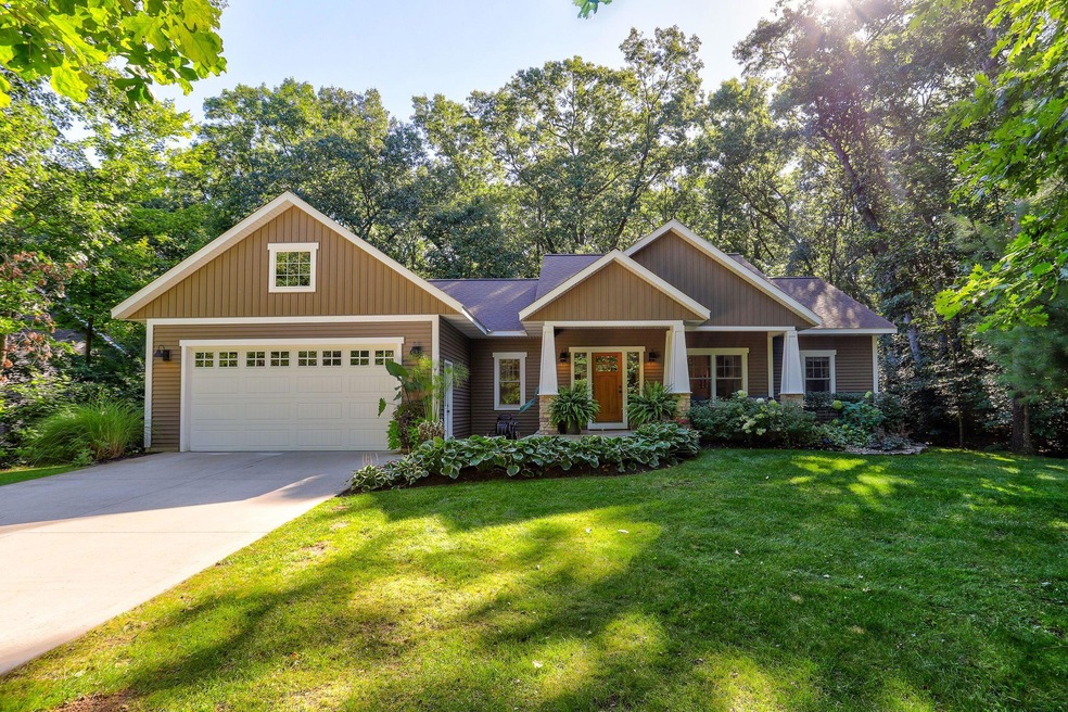 2-web-or-mls-3183 LIghthouse Way, Saugat