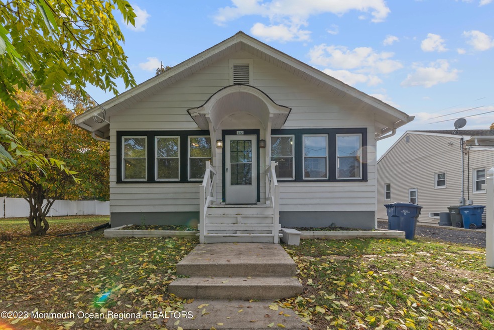 212 Pinewood Ave unit SUMMER, Oakhurst, NJ 07755 - photo 1