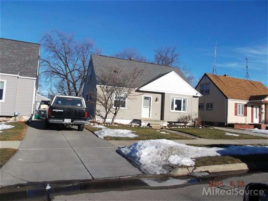 25792 Wiseman St, Roseville, MI 48066 - photo 1