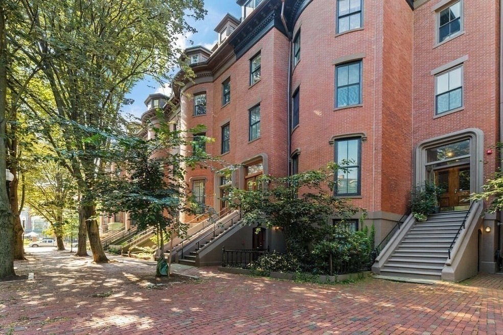 31 Worcester Square unit 1, Boston, MA 02118 - photo 1