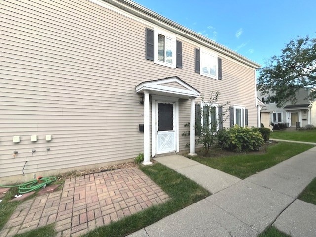 For Rent $1,900/month