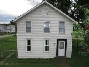1604 Hershey Ave Muscatine, IA 52761