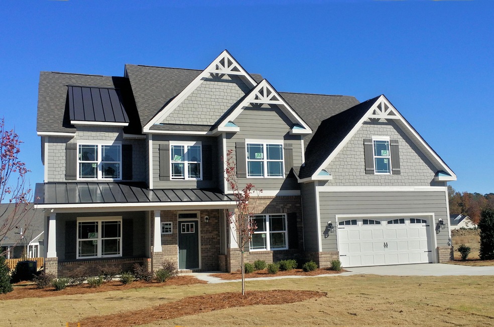 527 Goldenleaf Circle