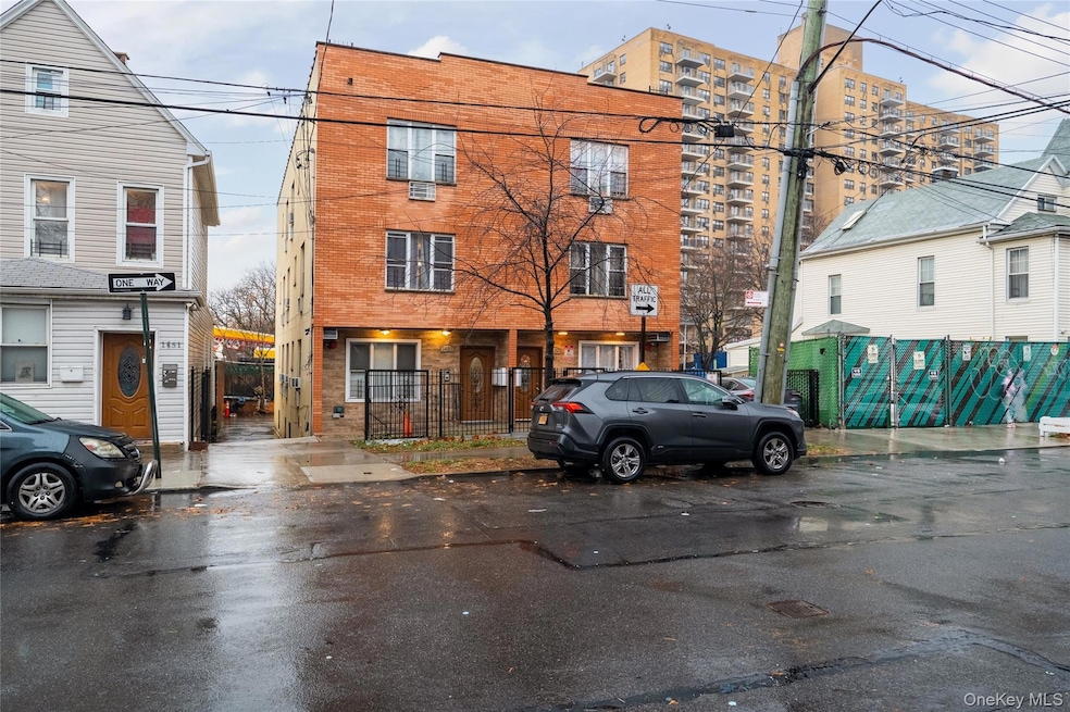 1459 Rosedale Ave unit 4, Bronx, NY 10460 - photo 1