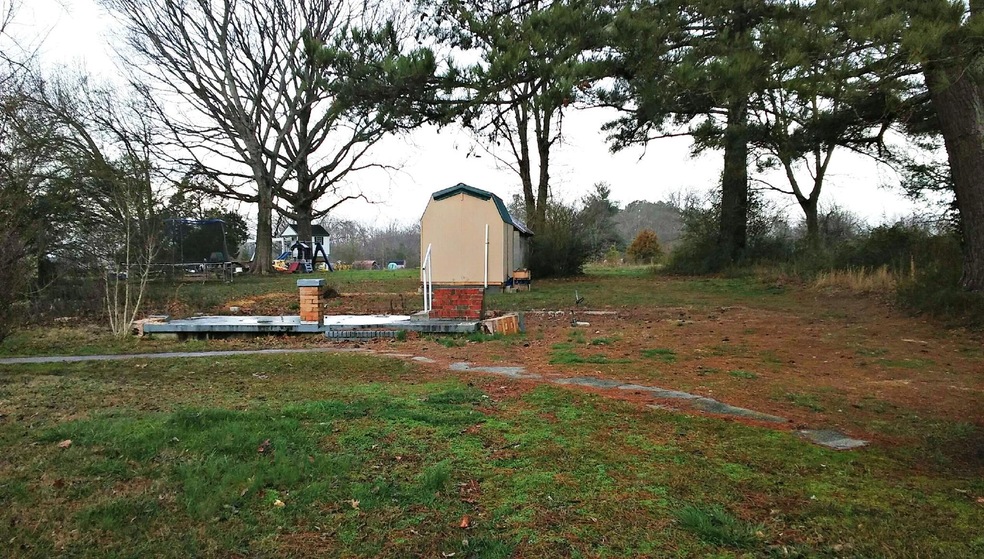 2460 Old Tullahoma Hwy, Manchester, TN 37355 - photo 1