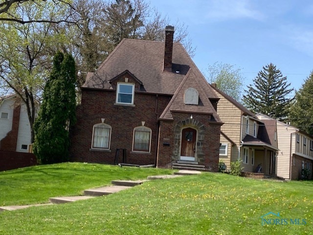 2641 Calverton