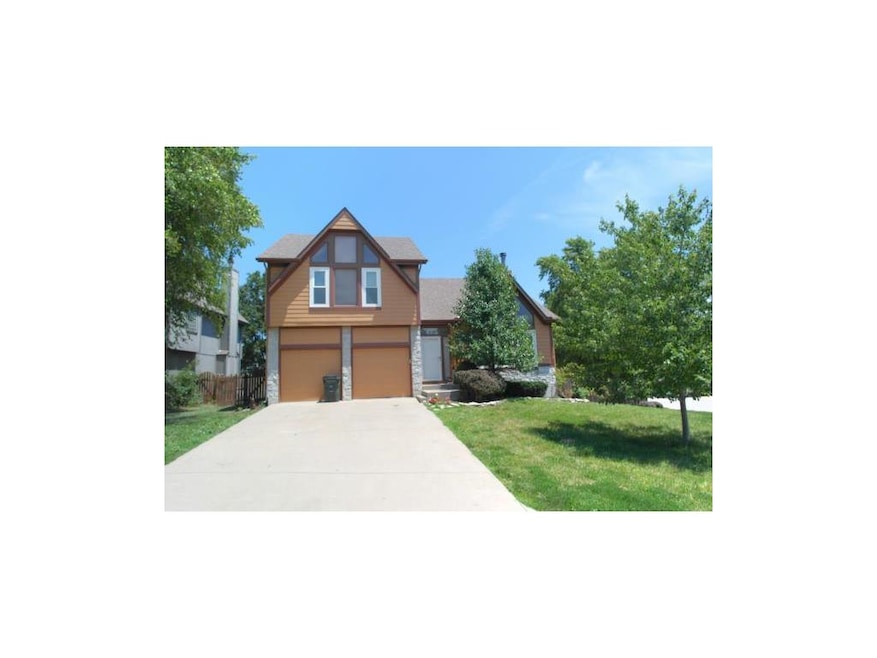 21614 W 53rd St, Shawnee, KS 66226 - photo 1