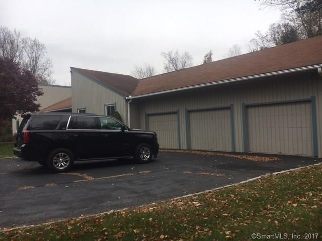 25 Twelve Oclock Cir, Trumbull, CT 06611 - photo 1