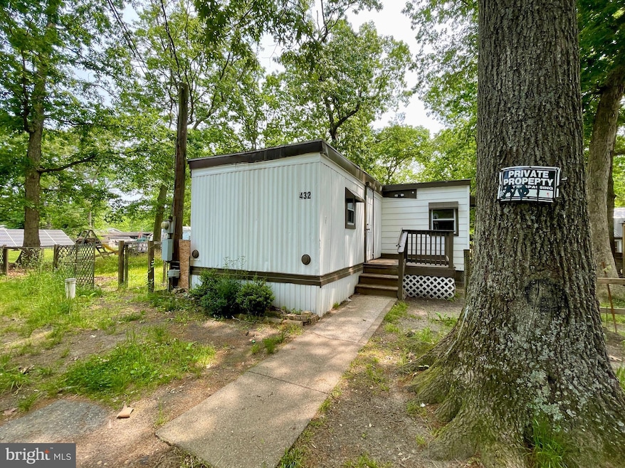 432 Delphinium Rd, Millville, NJ 08332 - photo 1