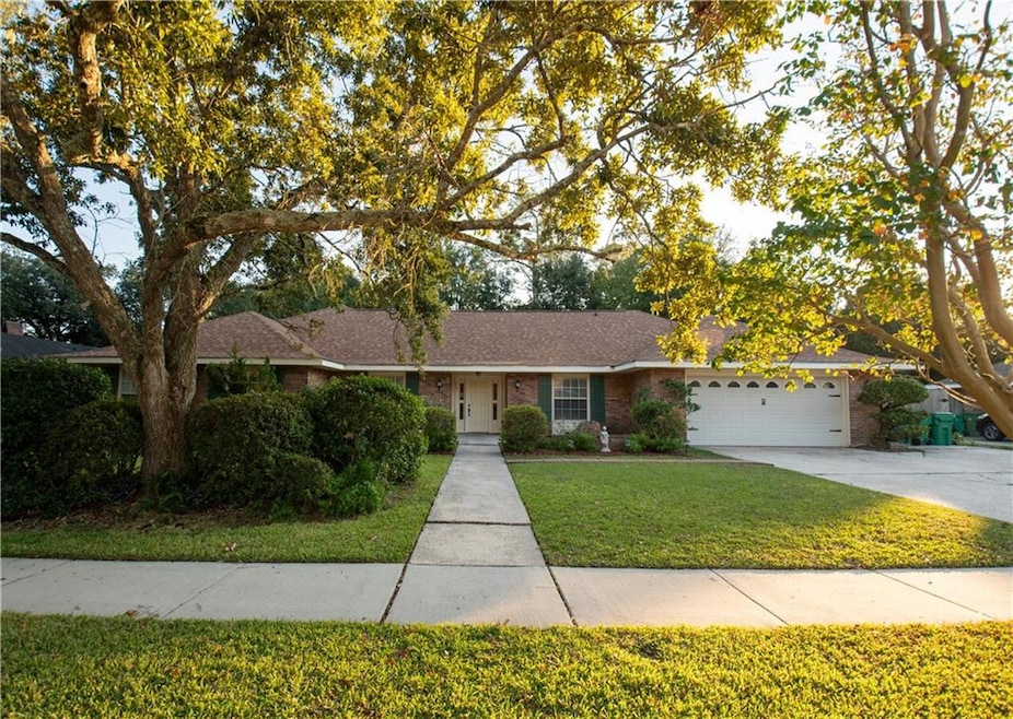 75 E Pinewood Dr, Slidell, LA 70458 - photo 1