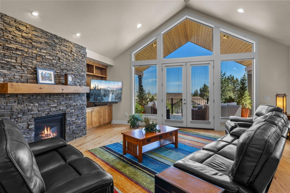 Vaulted great room