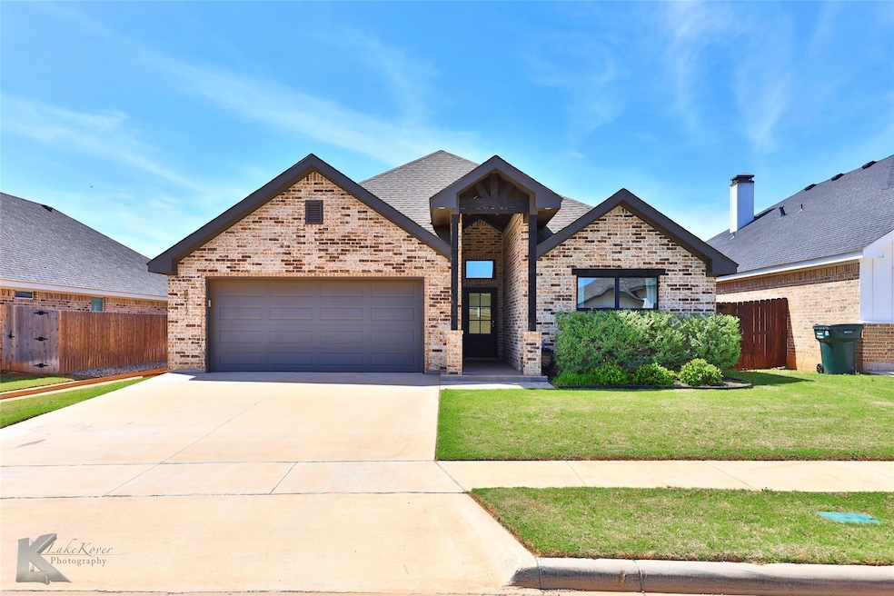 4517 Ebbets Dr, Abilene, TX 79606 - photo 1