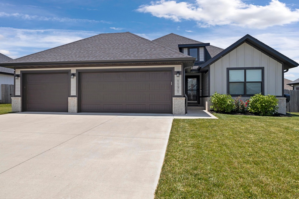 1171 S Cumberland Ave, Republic, MO 65738 - photo 1