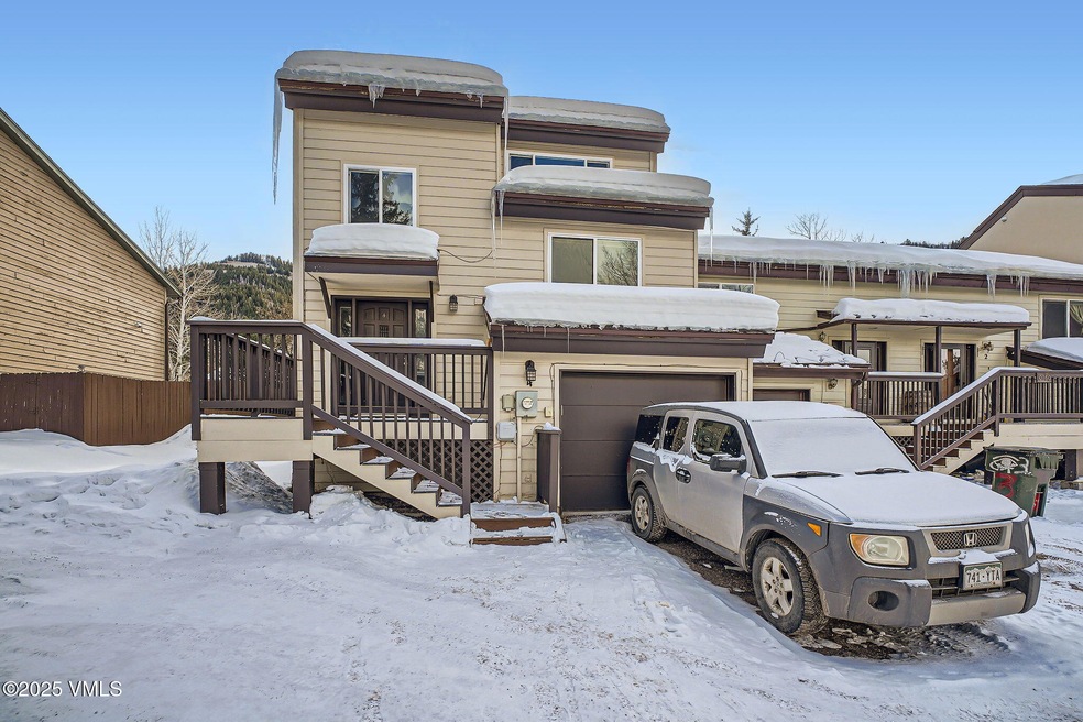 160 Riverside Ct 4 - MLS Sized - 002 - 0